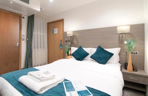 Leyton Hotel | The Lion & Key Hotel