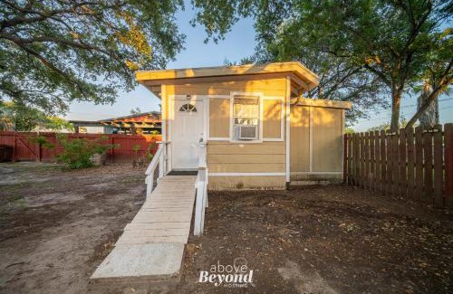 Flour Bluff Apartment | The Little Coconut Cottage