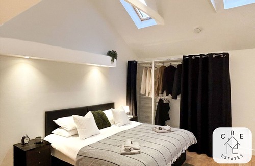 Maidstone Apartment | The Little House | 25% Discount | Contractors