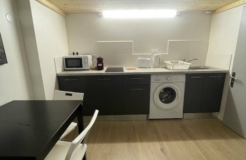 Les Poulettes Apartment | The Little Louis Fort - Cozy Studio - Gratte Ciel