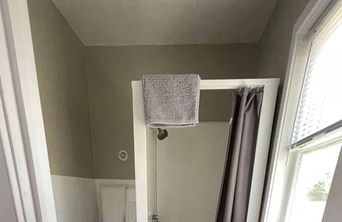 Mount Horeb House | THE LITTLE VILLAGE , 2 Full Beds 101
