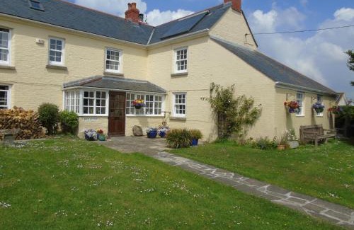 Landewednack House | The Lobster Pot
