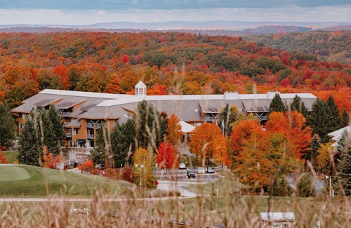 Bellaire Hotel | The Lodge at Cedar River, Shanty Creek Resort