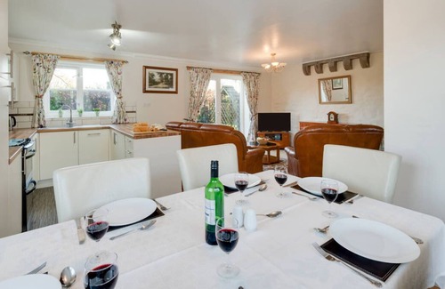 Port Talbot House | The Lodge in the beautiful Margam