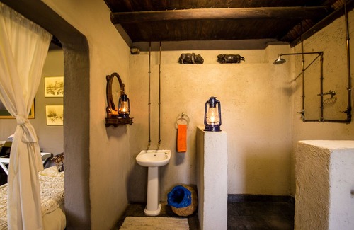 Maruleng Cabin | The Lodge can sleep up to 12 guest at this low rates.