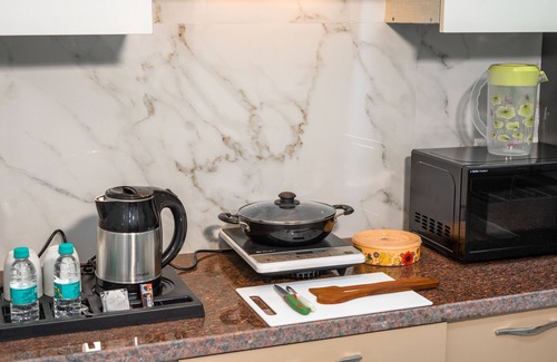 DLF City Apartment | The Lodgers 1 BHK Serviced Apartment