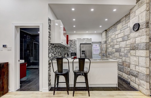 Quartier des Spectacles Hotel | The Loft House - Quartier des Spectacles
