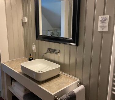 Bridport Apartment | The Loft