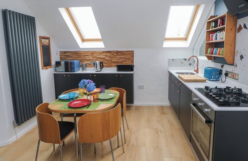 Saundersfoot Cottage | The Loft @ Wisteria Cottage