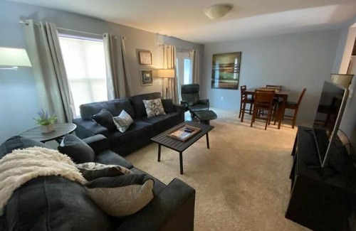 Clarksville Apartment | The Lofts of Downtown (540 N 2nd St, #208)