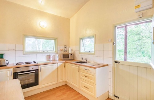 Honiton Cottage | The Log Cabin