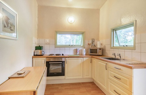 Honiton Cottage | The Log Cabin