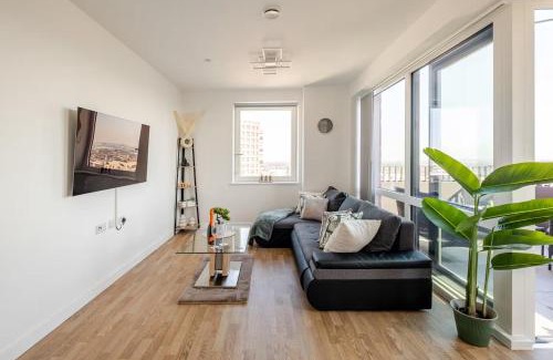 Gascoigne Apartment | The London City ViewPoint Modern 2-Bed Stay In East London