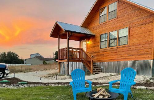 Canyon Lake House | The Lonesome Dove Lake Cabin