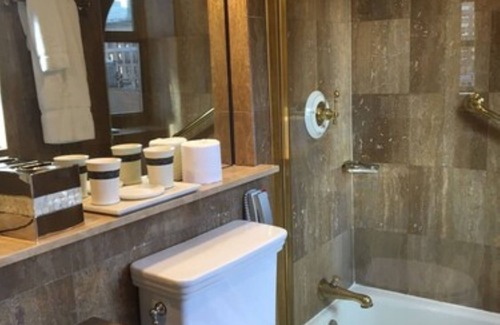 Central Park South Hotel | The Lowell