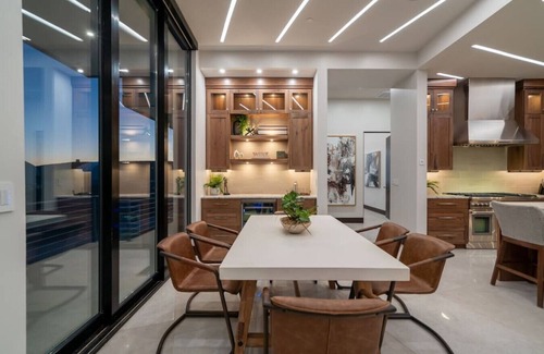 Hurricane House | The Luxe at Copper Rock Large Luxury Home~ Golf~ ATV~ Zion NP~Lake Access