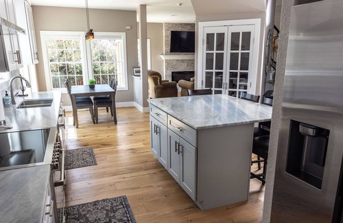 Alamosa House | The Luxe Valley Retreat - 4 Bedrooms, 4 Bathrooms, plus Entertainment-Game Room