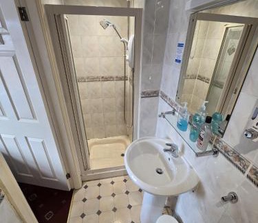 Blackpool Town Center Hotel | The Lynbar Hotel