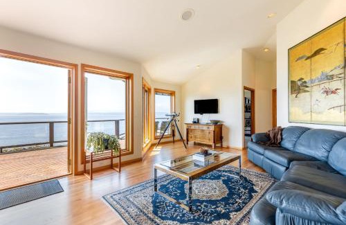 Freeland House | The Majestic Blue View by AvantStay Waterfront