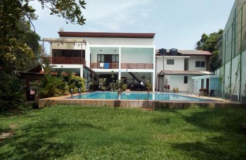 Balapitiya Bed & Breakfast | THE Mangrove cave Hotel