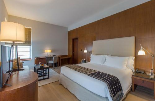 New Delhi Hotel | The Manor - New Delhi