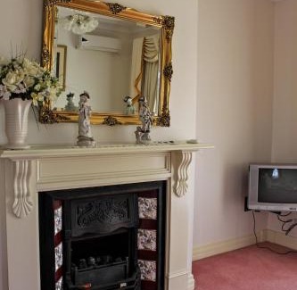 North Tamborine Hotel | The Manor Tamborine Mountain