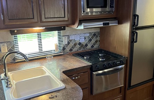 Richmond House | The Mark Twain @River Run, 28 ft camper that sleeps 4, waterfront -private dock