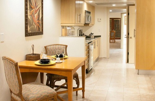 Yeoman Wood Resort | The Marlin at Taino Beach