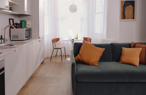 Earl's Court Apartment | The Marloes