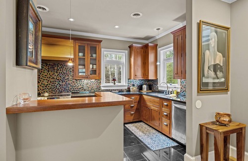 Craven County House | The Marsh House-Pet Friendly Home with Dock