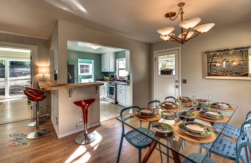 Murphys House | The Meadow - downtown Murphys