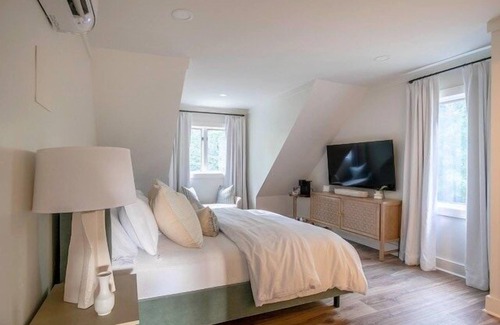 Oxford Hotel | The Merigold at The Ravine by Velvet Ditch Villas