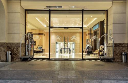 Sandown Hotel | The Michelangelo Towers