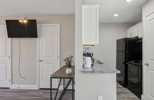 South Arlington Apartment | The Mirage 270 I Comfy 2 Bed 2 Bath