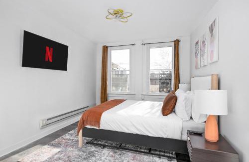 West New York Apartment | The Mirage Stay 3 Bedroom Apt 20 Min to NYC