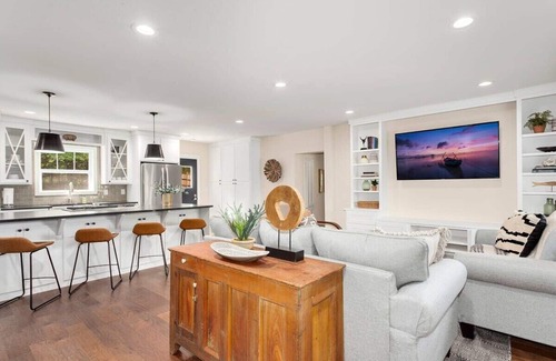 Fayetteville House | The Mission Rock House - DT Fayetteville