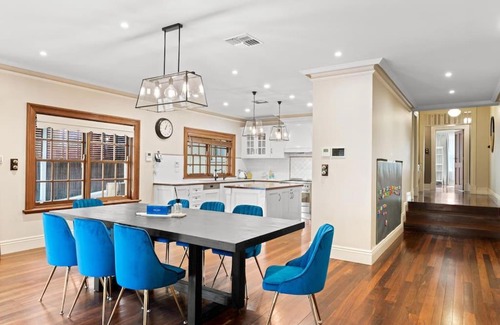 Felixstow House | The Modern Classic Holiday Home Wi-Fi Parking Cot