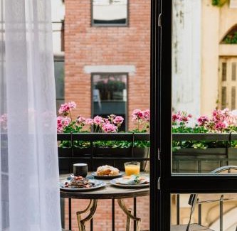 Thessaloniki City Centre Apartment | The Mood Luxury Rooms