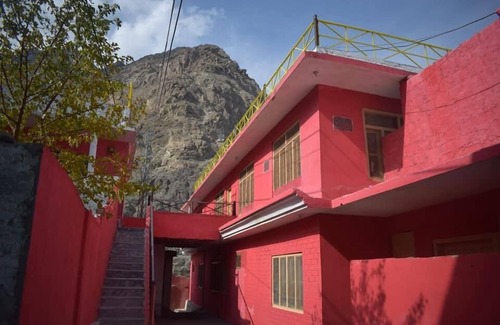 Skardu House | The Mountain Front Guest House And Hotel