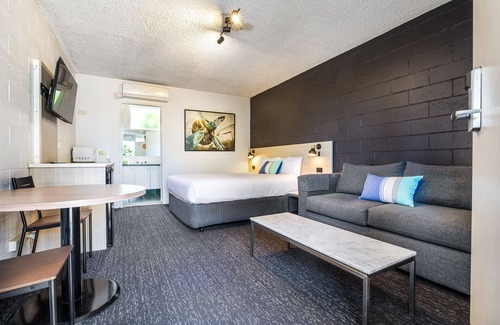 Mulgrave Hotel | The Mulgrave Motel