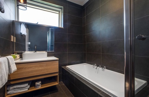 Mulgrave Hotel | The Mulgrave Motel