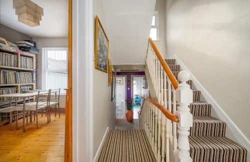 Belfast House | The Music and Poetry House