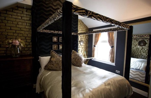 Castle Bed & Breakfast | The Music Fable