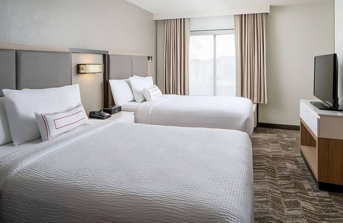 Donelson Resort | The Nashville Hideaway! 2 Modern Units, Pet-friendly Property, Kitchenette!