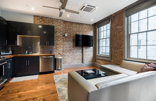 Central Business District Apartment | The Natchez
