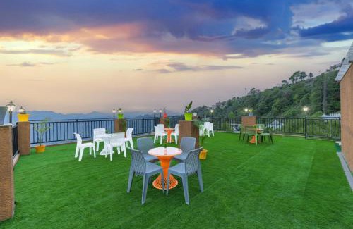 Fagu Hotel | The Nature Dreams l Private Balconies l 360" Mountain View l Room Service l Business Centre l Apple Orchid for Morning and Evening Walk l Kufri by Exotic Stays