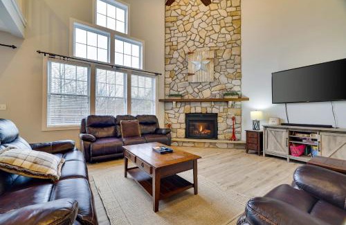 Pocono Pines House | The Nest at Pinecrest by AvantStay Spacious Deck Game Room Fire Pit