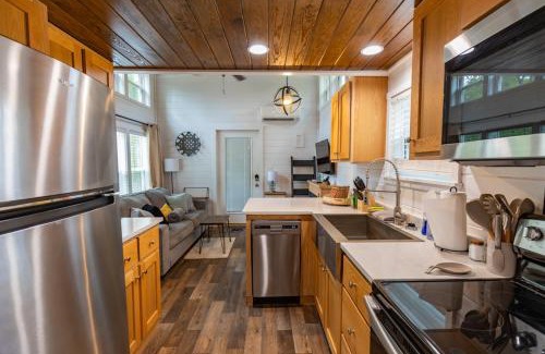Dover House | The Nesting Nook at "In The Pines at KY Lake"