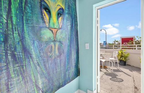 Northeast Miami Hotel | The New Yorker Miami Hotel