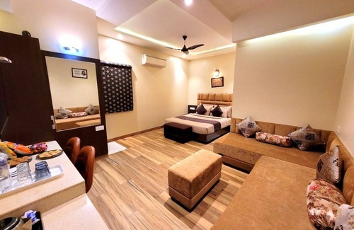 Amritsar Hotel | The Nirvana By Urban Galaxy
